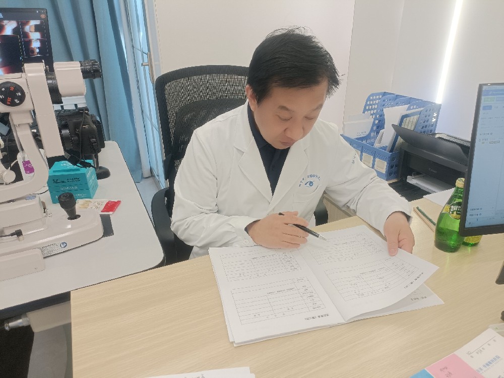 近视手术后可以参军吗？——哈尔滨征兵季必看！