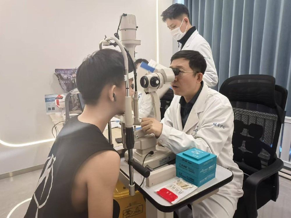你对近视手术了解吗？哈尔滨华厦眼科提醒！请查收这份详尽的近视手术指南！