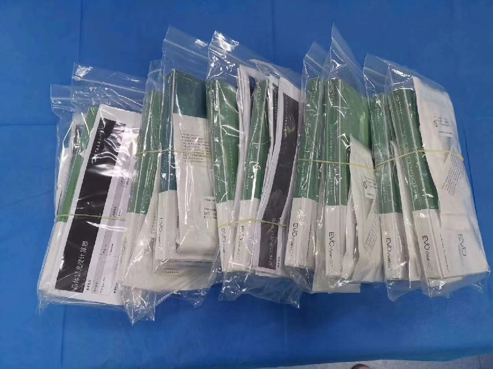 晶体植入手术：在眼内“种”下一副隐形眼镜